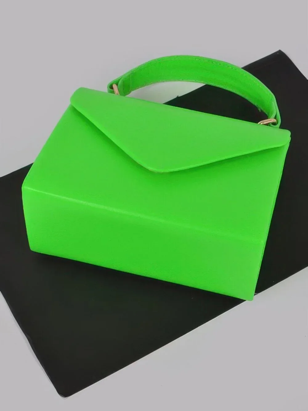 Boxy Clutch